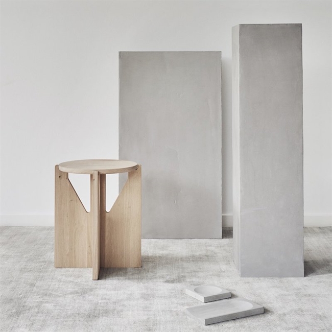 KRISTINA DAM STOOL